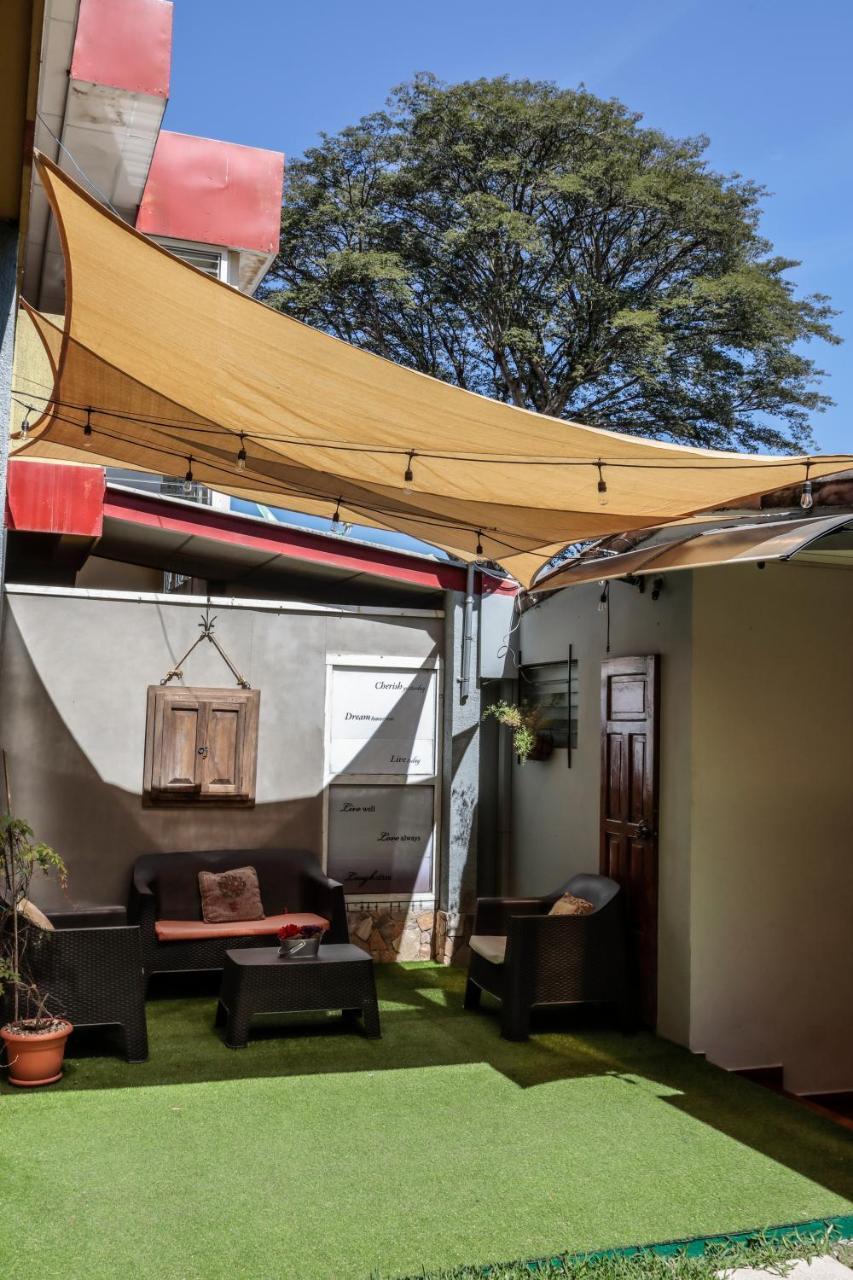 Hostal San Benito San Salvador Dış mekan fotoğraf