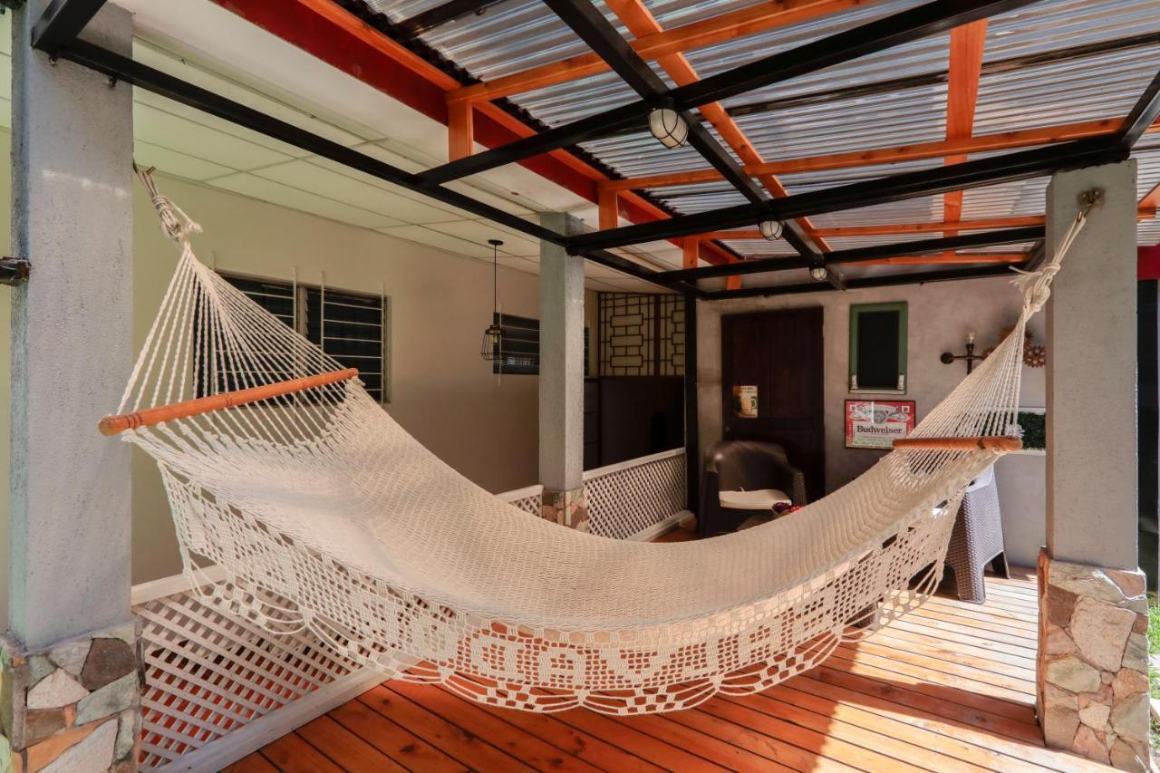 Hostal San Benito San Salvador Dış mekan fotoğraf